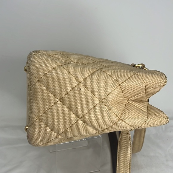 Chanel Grand Tote in Grasscloth Linen Shoulder Tote Bag - Picture 9 of 14